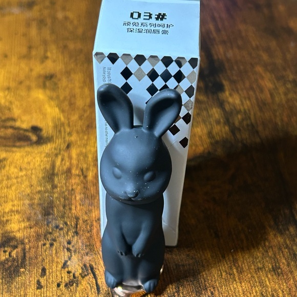 💕 Naughty Rabbit Lip Balm - Picture 3 of 4